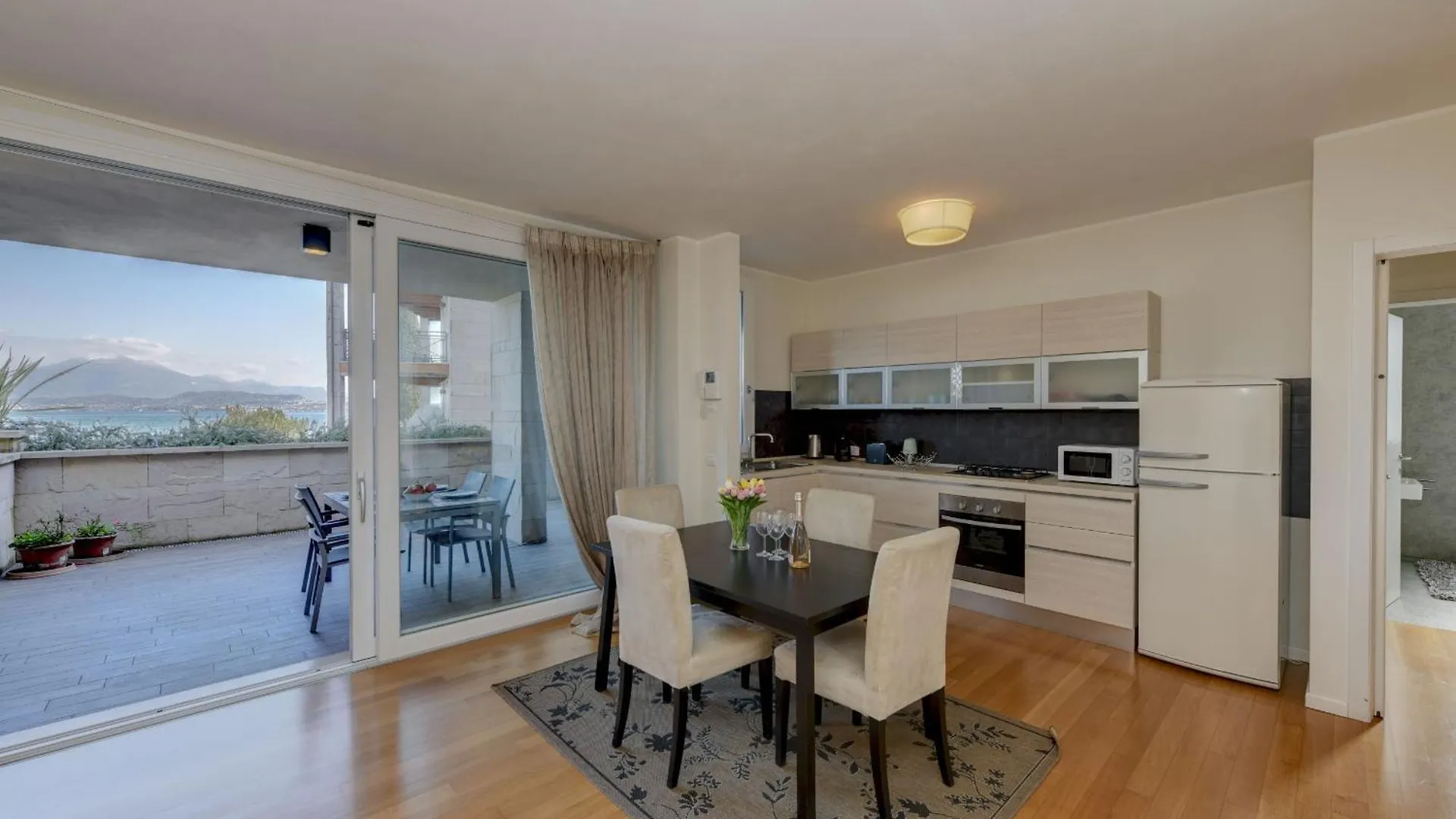 Mgh Luxury - Residenza La Perla Peschiera Lakefront Peschiera del Garda